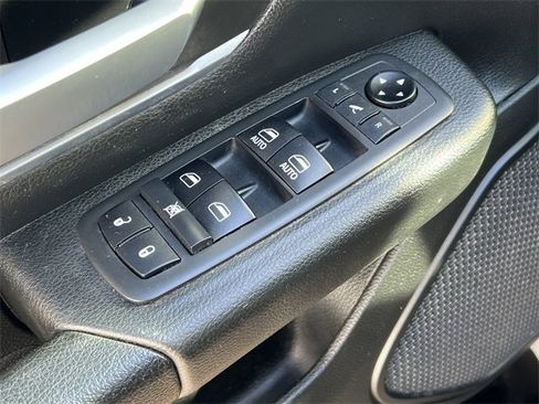 Used 2019 RAM 1500 Big Horn image 18