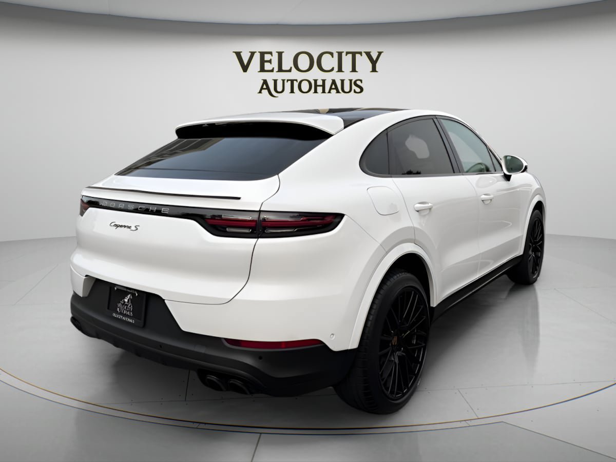 Used 2022 Porsche Cayenne S Platinum AWD/4WD image 7