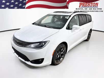 Used 2020 Chrysler Pacifica Limited w/ S Appearance Package