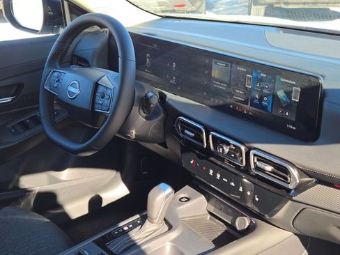 New 2026 Nissan Sentra SV w/ SV Convenience Package FWD image 8