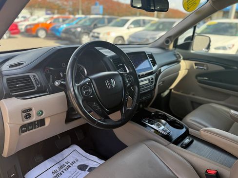 Used 2016 Honda Pilot Touring image 15
