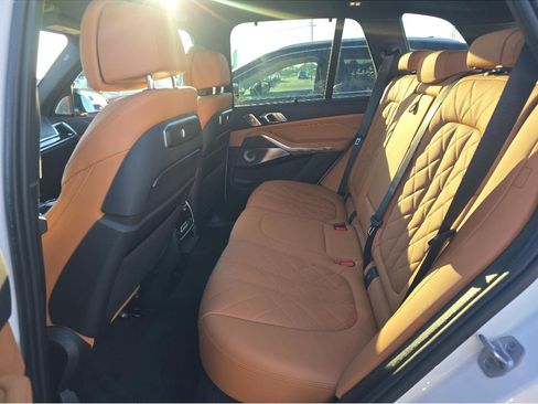Used 2024 BMW X5 M60i AWD/4WD image 7