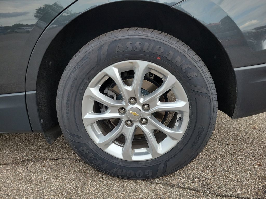 Used 2020 Chevrolet Equinox LT FWD image 34