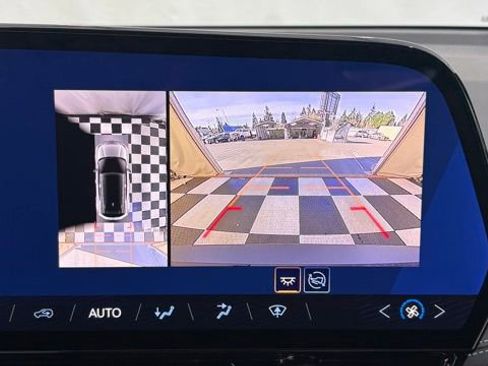 New 2026 Chevrolet Blazer EV LT image 33