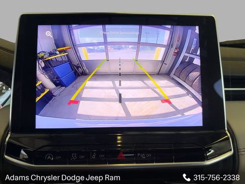 Used 2025 Jeep Compass Limited AWD/4WD image 20