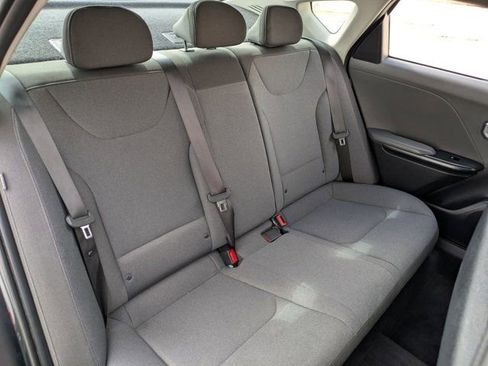 Used 2025 Kia K4 FWD image 27