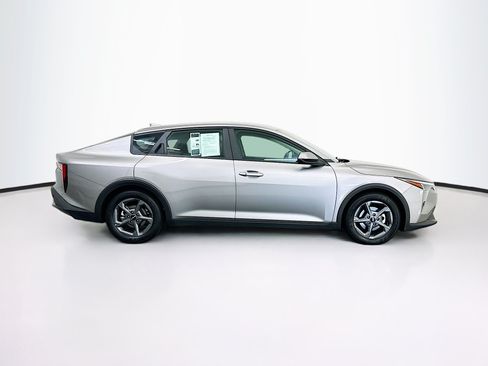 Used 2025 Kia K4 FWD image 10