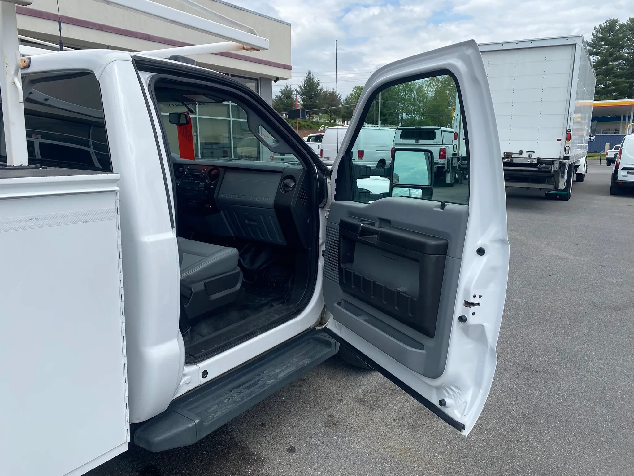 Used 2015 Ford F350 XL AWD/4WD image 21