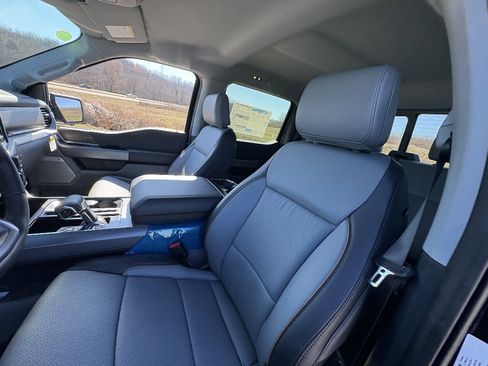 New 2026 Ford F150 Lariat w/ Equipment Group 501A Mid AWD/4WD image 32