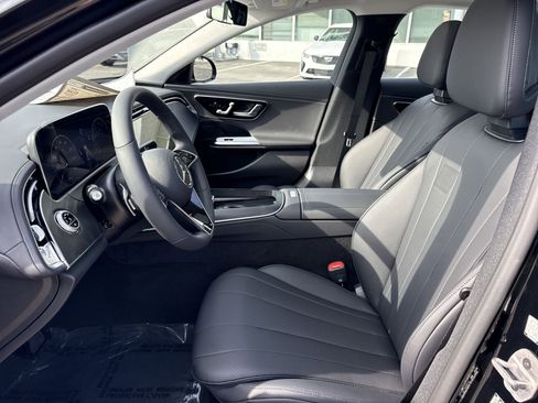 New 2026 Mercedes-Benz E 450 4MATIC Sedan image 10