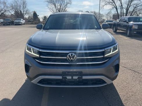 Used 2022 Volkswagen Atlas SEL image 2