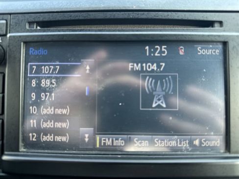 Used 2015 Toyota Tacoma PreRunner w/ Convenience Package image 15