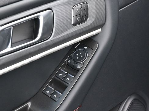 New 2026 Ford Explorer ST-Line image 9