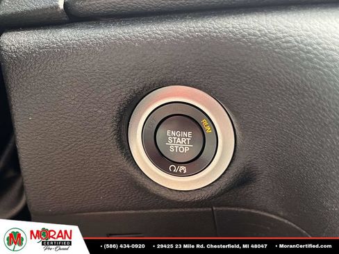 Used 2019 Chrysler Pacifica Limited w/ S Appearance Package FWD image 31