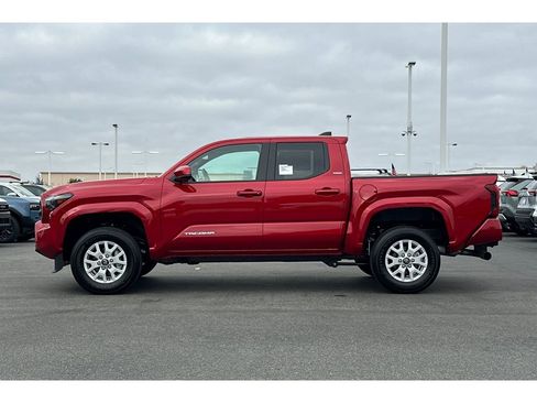 Used 2026 Toyota Tacoma SR5 AWD/4WD image 6