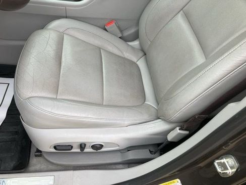 Used 2019 GMC Acadia SLT w/ LPO, Cargo Package AWD/4WD image 11
