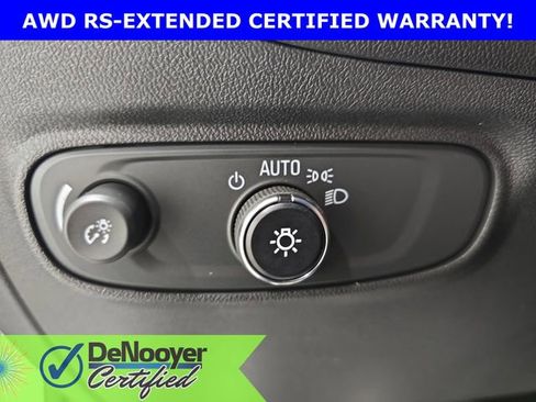 Used 2023 Chevrolet Equinox RS image 25