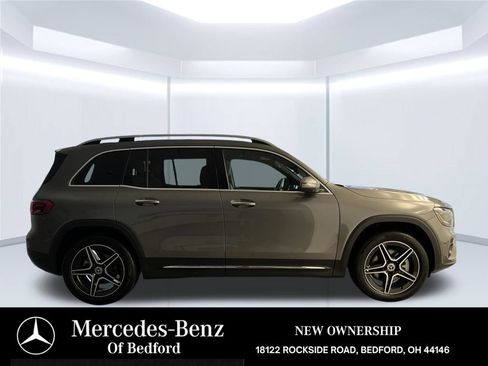 Used 2026 Mercedes-Benz GLB 250 4MATIC image 6