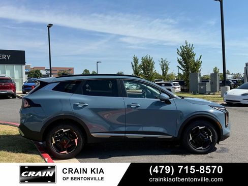 Certified 2026 Kia Sportage EX w/ EX Panoramic Sunroof Package AWD/4WD image 8