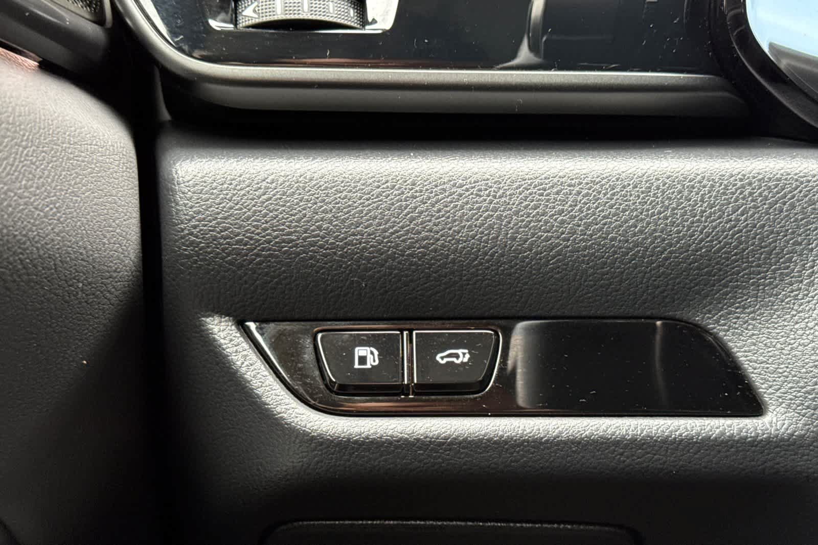 Used 2025 Lexus NX 450h+ AWD w/ Accessory Package (P5) image 31