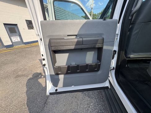 Used 2016 Ford F450 XL w/ Power Equipment Group AWD/4WD image 44