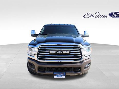 Used 2024 RAM 2500 Limited w/ Towing Technology Group image 2