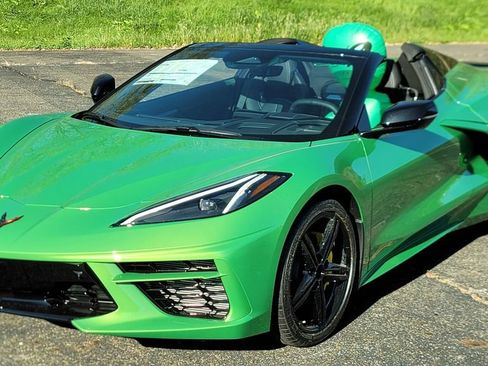 New 2026 Chevrolet Corvette Stingray Preferred Conv RWD image 3