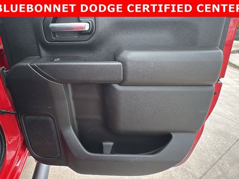 Used 2022 Chevrolet Silverado 2500 Custom w/ Custom Value Package AWD/4WD image 25