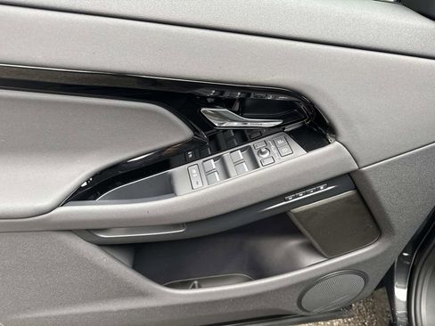 New 2026 Land Rover Range Rover Evoque S image 17