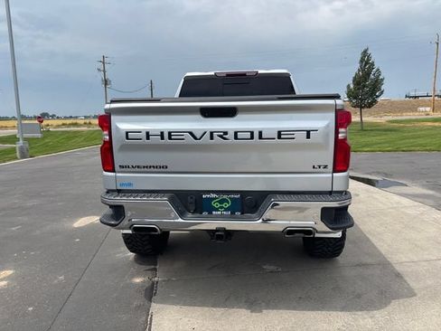 Certified 2021 Chevrolet Silverado 1500 LTZ w/ LTZ Premium Package AWD/4WD image 4