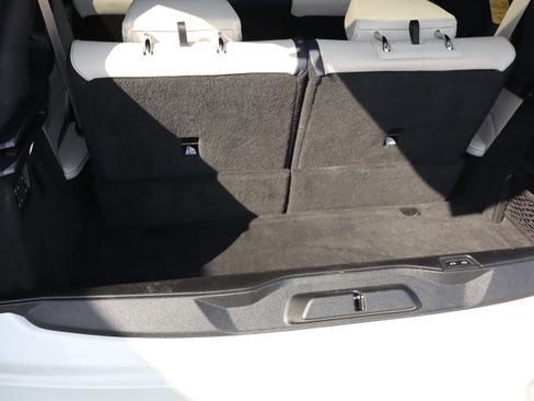 Used 2021 BMW X7 M50i image 23