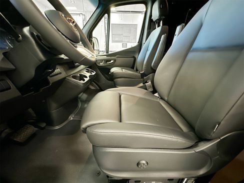New 2026 Mercedes-Benz Sprinter 2500 image 21