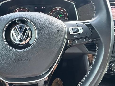 Used 2019 Volkswagen Jetta R-Line FWD image 23