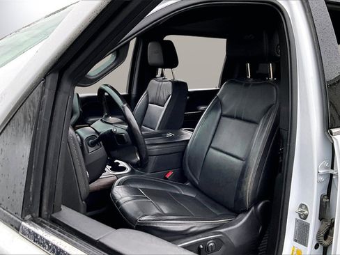 Used 2020 Chevrolet Silverado 2500 High Country w/ Technology Package image 21