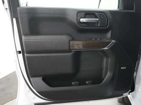 Used 2021 Chevrolet Silverado 1500 LT Trail Boss w/ Convenience Package II AWD/4WD image 21
