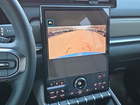 Used 2025 GMC Terrain Elevation w/ Elevation Premium Package AWD/4WD image 25
