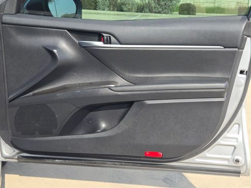 Used 2024 Toyota Camry SE image 29