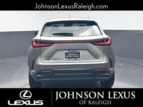Used 2024 Lexus NX 250 FWD image 8