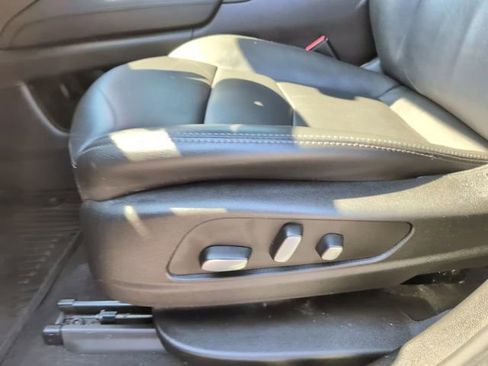Used 2022 Cadillac XT5 Premium Luxury FWD image 16