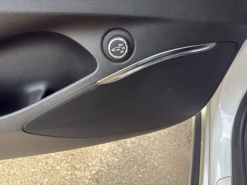 Used 2022 Buick Enclave Essence w/ Experience Buick Package image 14