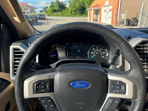 Used 2015 Ford F150 Lariat w/ Equipment Group 502A Luxury AWD/4WD image 16