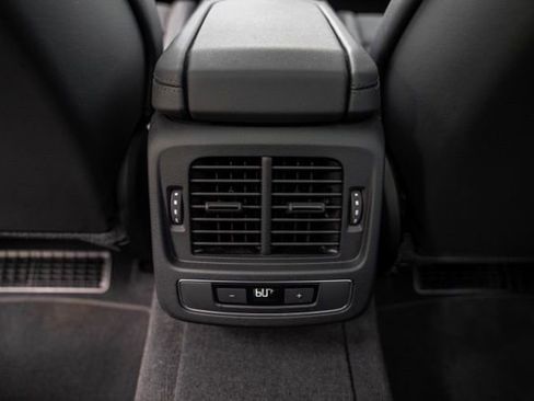 Used 2022 Audi e-tron GT Premium Plus AWD/4WD image 47