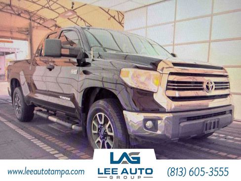 Used 2017 Toyota Tundra SR5 w/ TRD Off Road Package AWD/4WD image 4