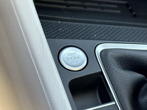 New 2026 Volkswagen Jetta SE image 18