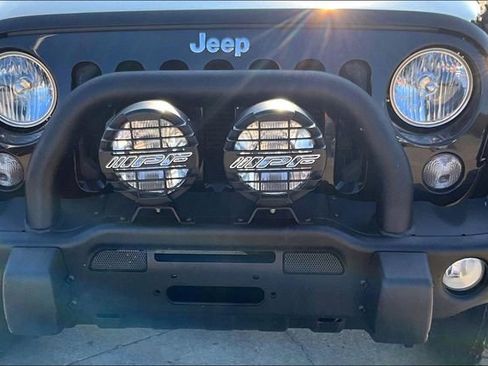 Used 2015 Jeep Wrangler Unlimited Sahara w/ Max Tow Package image 29