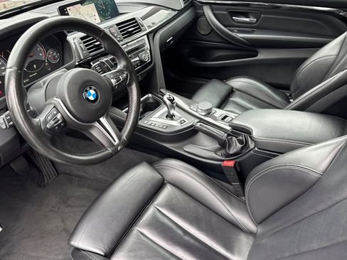 Used 2020 BMW M4 Convertible w/ Competition Package image 9