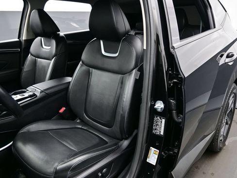 Certified 2023 Hyundai Tucson Limited AWD/4WD image 13