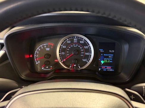 Used 2022 Toyota Corolla SE image 29