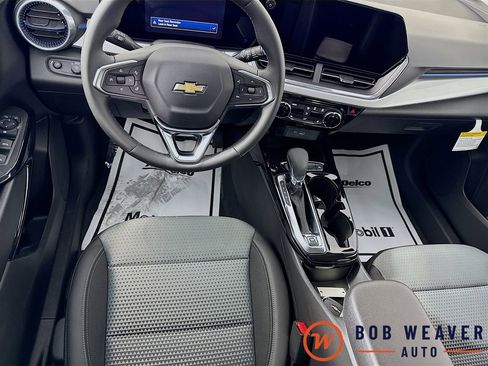 New 2026 Chevrolet Trax LT w/ Driver Confidence Package FWD image 27