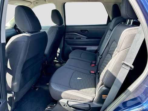 Certified 2025 Nissan Pathfinder SV AWD/4WD image 19